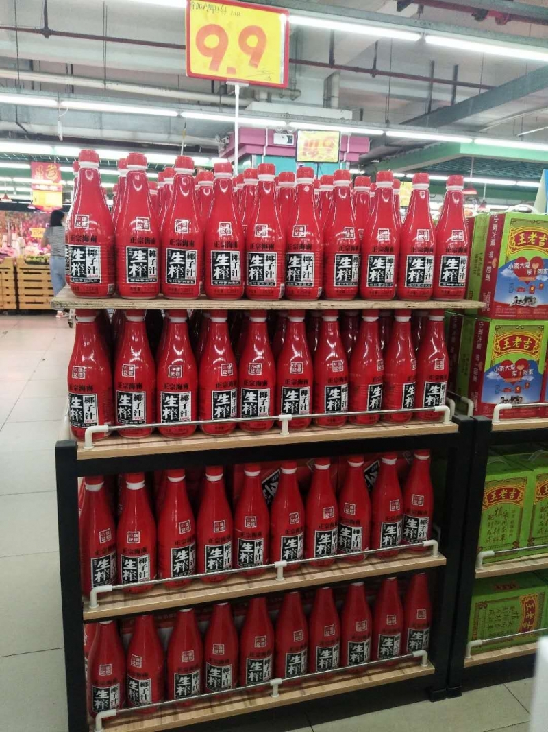 1.25L椰子汁商超陈列展示
